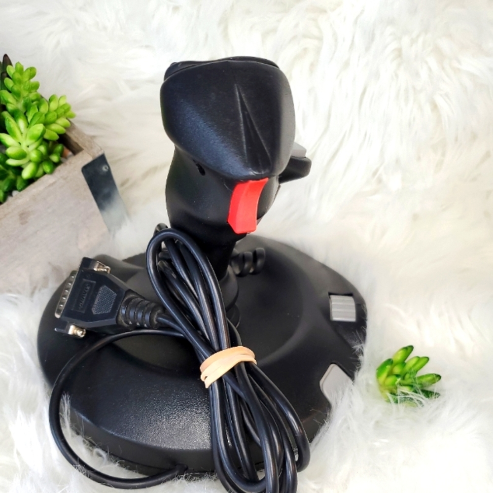 Gravis Blackhawk Joystick 5-Button PC Gaming Controller PC Serial Port